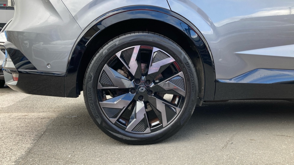 Renault Rafale E-Tech FHEV Techno Esprit Alpine 5dr Auto 4C Hybrid Estate - Image 7