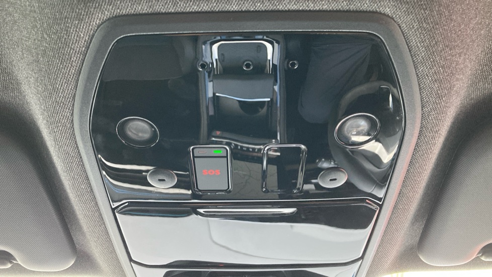 Renault Rafale E-Tech FHEV Techno Esprit Alpine 5dr Auto 4C Hybrid Estate - Image 29