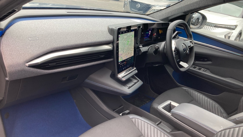Renault Scenic E-Tech 160kW Esprit Alpine 87kWh Long Range 5dr Auto Electric Estate - Image 9