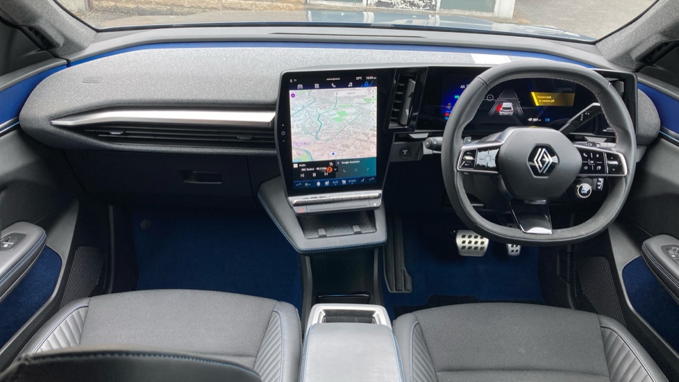 Renault Scenic E-Tech 160kW Esprit Alpine 87kWh Long Range 5dr Auto Electric Estate - Image 10