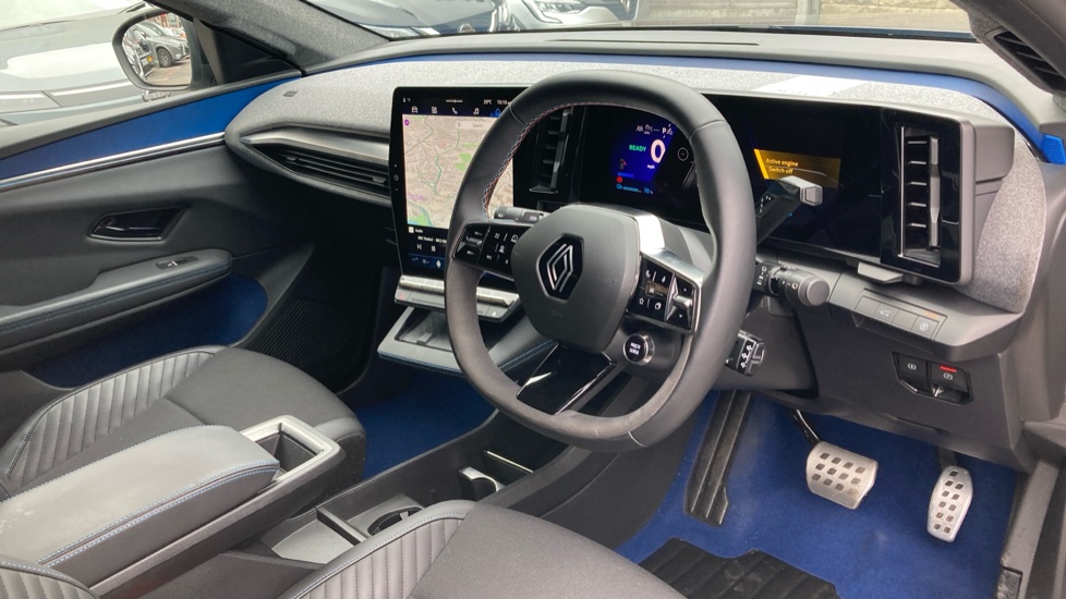Renault Scenic E-Tech 160kW Esprit Alpine 87kWh Long Range 5dr Auto Electric Estate - Image 11