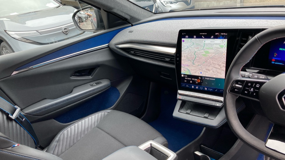 Renault Scenic E-Tech 160kW Esprit Alpine 87kWh Long Range 5dr Auto Electric Estate - Image 14