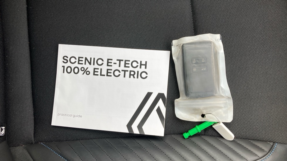 Renault Scenic E-Tech 160kW Esprit Alpine 87kWh Long Range 5dr Auto Electric Estate - Image 19