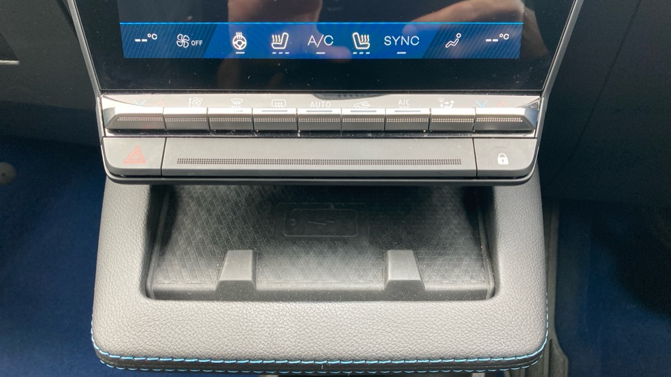 Renault Scenic E-Tech 160kW Esprit Alpine 87kWh Long Range 5dr Auto Electric Estate - Image 23