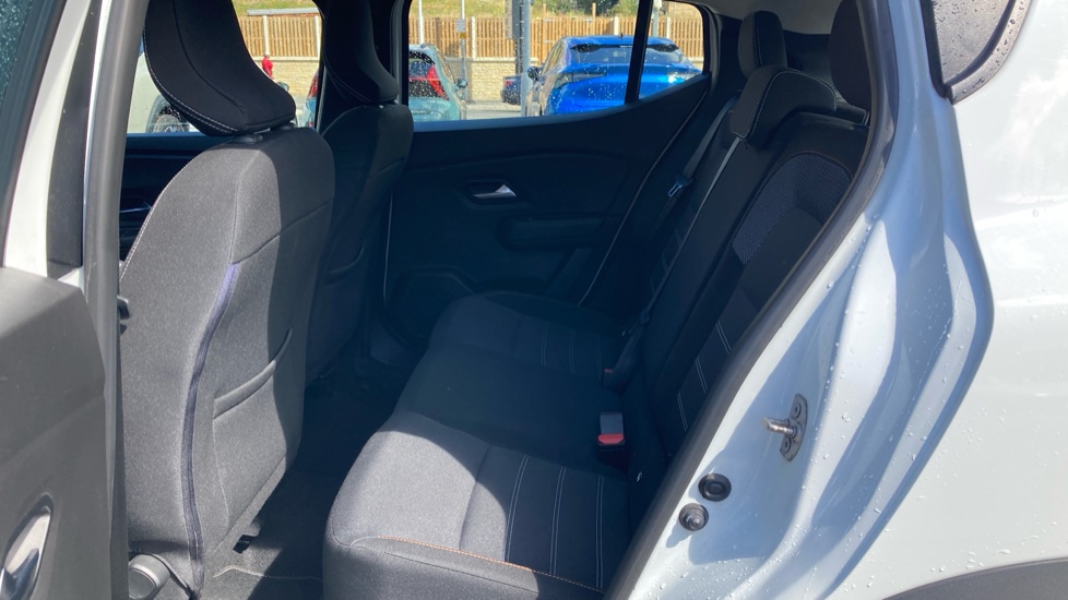 Dacia Sandero Stepway 1.0 TCe Comfort 5dr Petrol Hatchback - Image 16