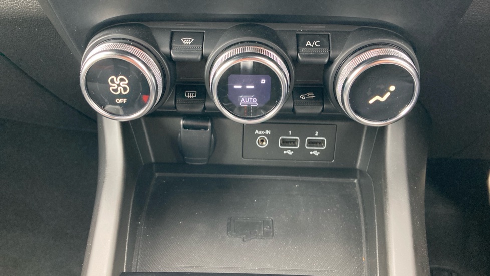 Renault Arkana 1.6 E-TECH Hybrid 145 R.S. Line 5dr Auto Hybrid Estate - Image 24
