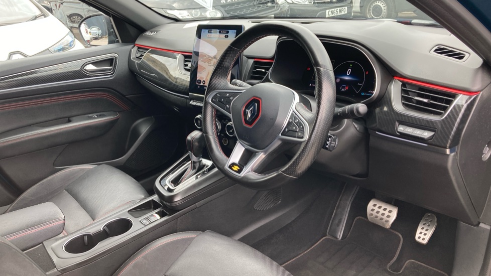Renault Arkana 1.6 E-TECH Hybrid 145 R.S. Line 5dr Auto Hybrid Estate - Image 11