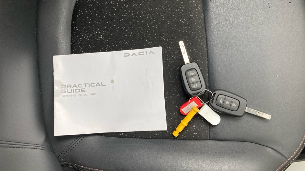 Dacia Spring 27kWh Extreme 65 48kW 5dr Auto Electric Hatchback - Image 19