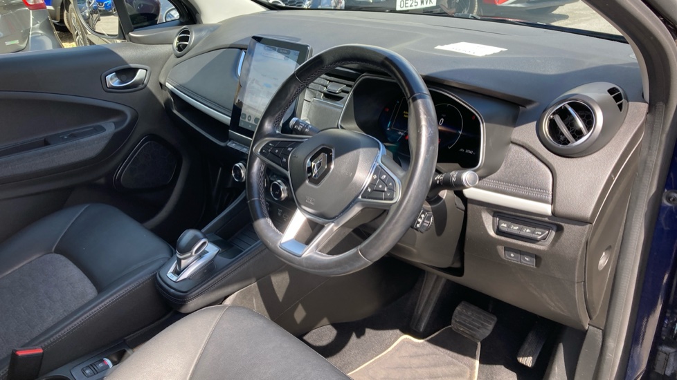 Renault Zoe 100kW GT Line + R135 50kWh Rapid Charge 5dr Auto Electric Hatchback - Image 11