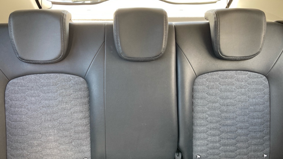 Renault Zoe 100kW GT Line + R135 50kWh Rapid Charge 5dr Auto Electric Hatchback - Image 15