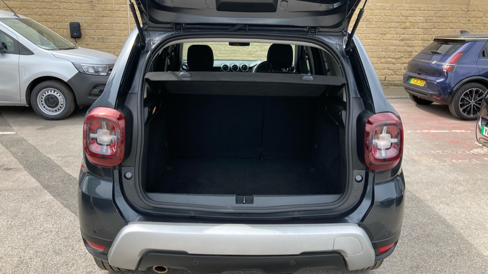 Dacia Duster 1.3 TCe 130 Comfort 5dr Petrol Estate - Image 4