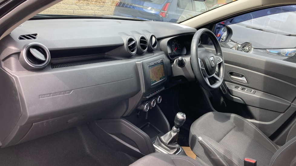 Dacia Duster 1.3 TCe 130 Comfort 5dr Petrol Estate - Image 9