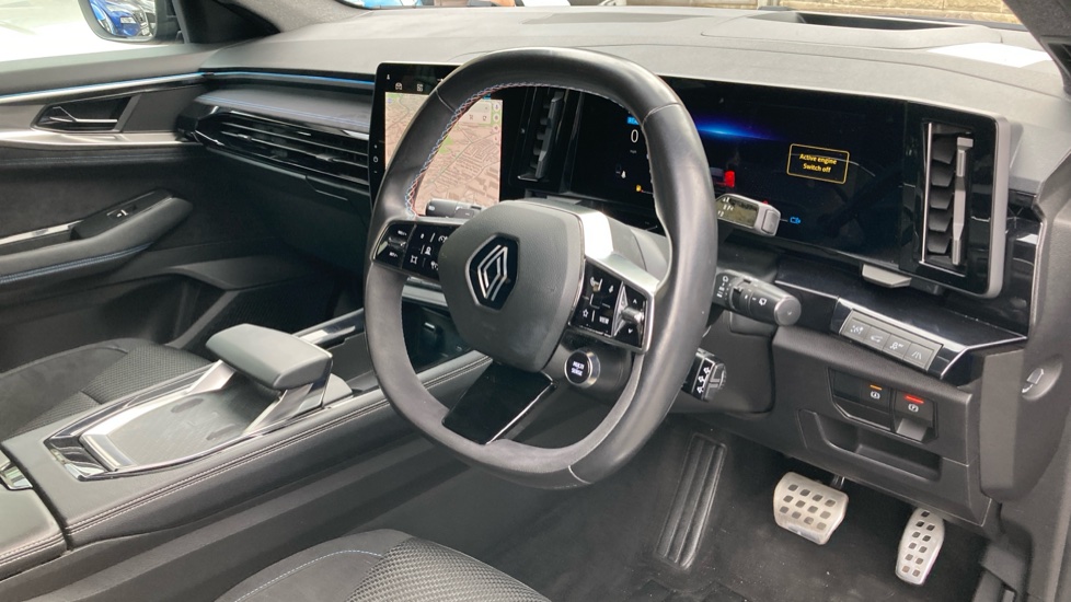 Renault Austral E-Tech FHEV Techno Esprit Alpine 5dr Auto Hybrid Estate - Image 11