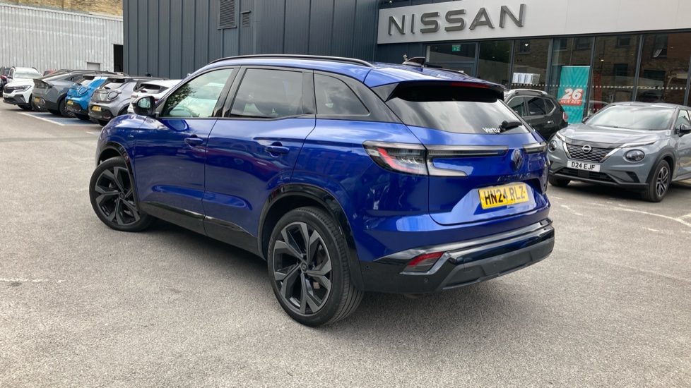 Renault Austral E-Tech FHEV Techno Esprit Alpine 5dr Auto Hybrid Estate - Image 17