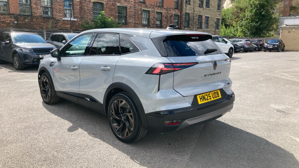 Renault Symbioz 1.6 E-Tech FHEV 145 Techno Esprit Alpine 5dr Auto Hybrid Estate - Image 17
