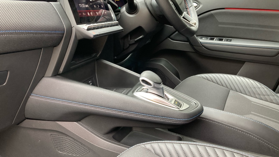 Renault Symbioz 1.6 E-Tech FHEV 145 Techno Esprit Alpine 5dr Auto Hybrid Estate - Image 13