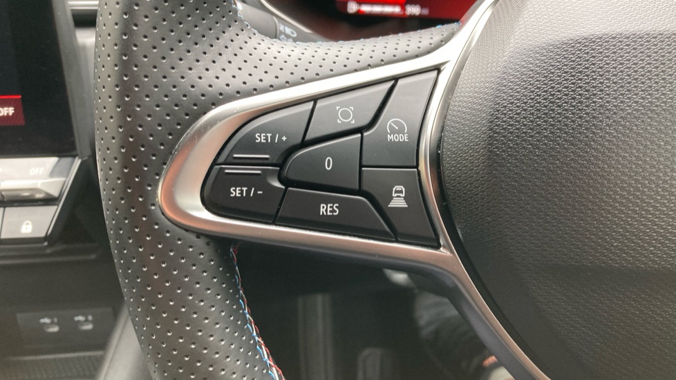 Renault Symbioz 1.6 E-Tech FHEV 145 Techno Esprit Alpine 5dr Auto Hybrid Estate - Image 26