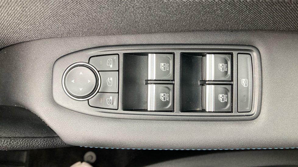 Renault Symbioz 1.6 E-Tech FHEV 145 Techno Esprit Alpine 5dr Auto Hybrid Estate - Image 28