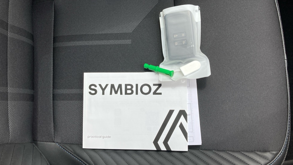 Renault Symbioz 1.6 E-Tech FHEV 145 Techno Esprit Alpine 5dr Auto Hybrid Estate - Image 19