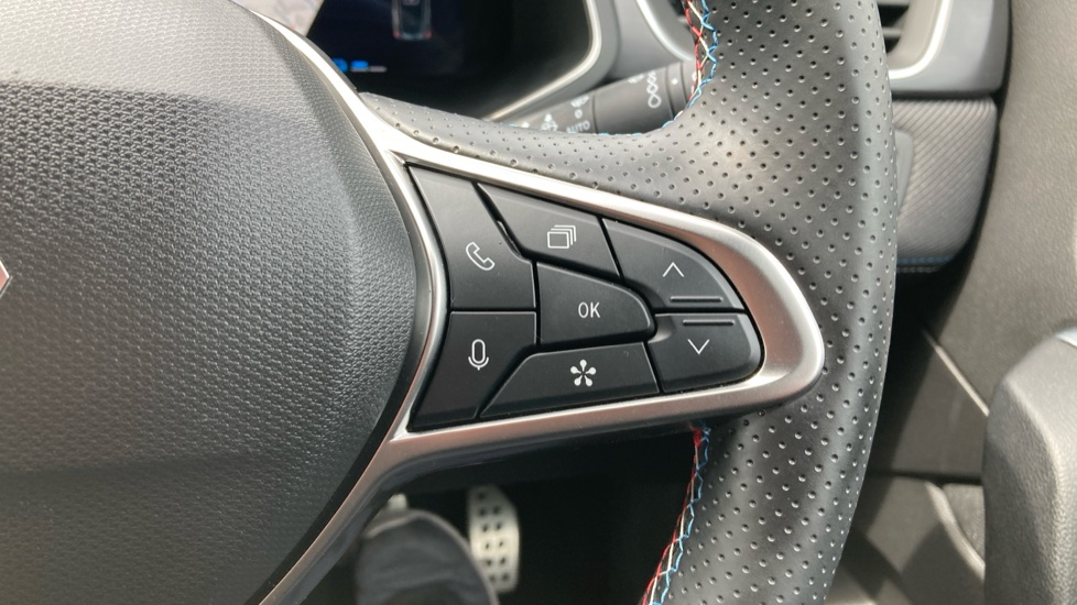 Renault Symbioz 1.6 E-Tech FHEV 145 Techno Esprit Alpine 5dr Auto Hybrid Estate - Image 26