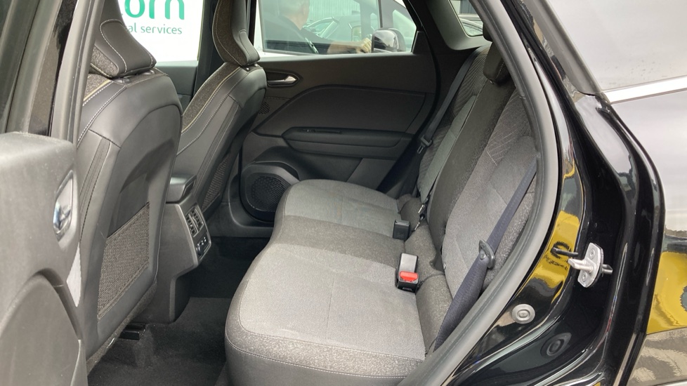 Renault Symbioz 1.6 E-Tech FHEV 145 Techno 5dr Auto Hybrid Estate - Image 16