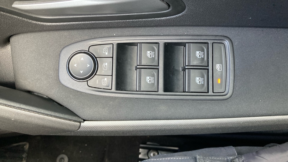 Dacia Bigster 1.2 TCe 140 Journey 5dr Petrol Estate - Image 30
