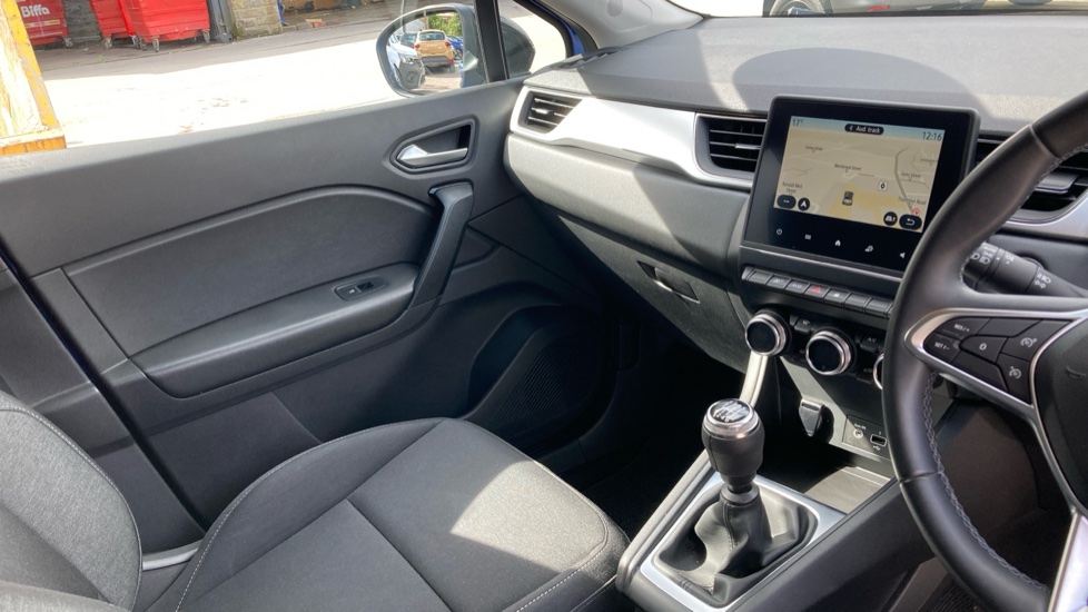 Renault Captur 1.5 dCi 95 Iconic 5dr Diesel Hatchback - Image 14