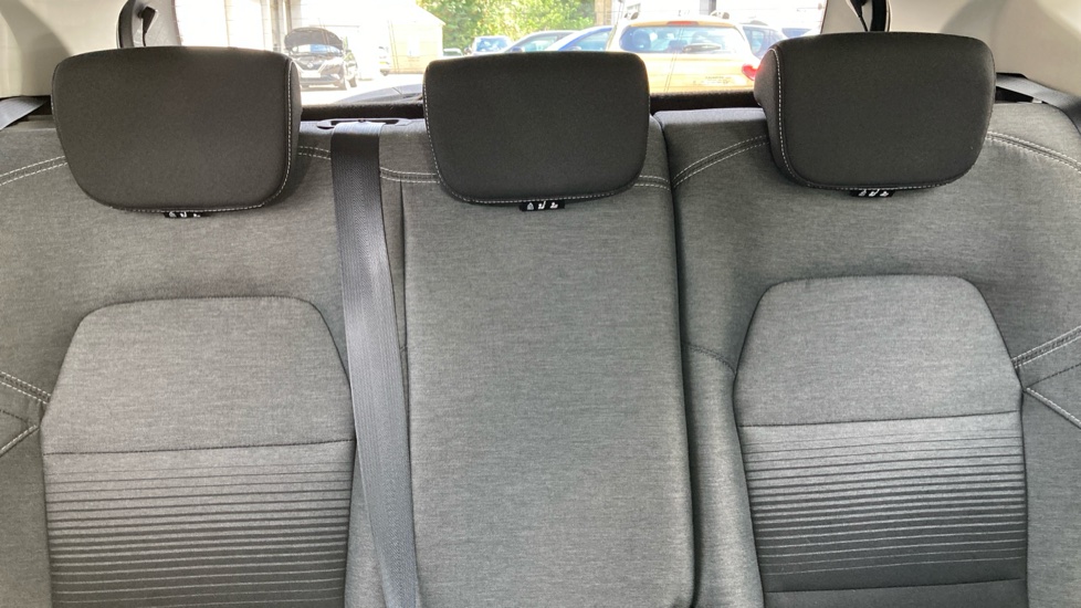 Renault Captur 1.5 dCi 95 Iconic 5dr Diesel Hatchback - Image 15