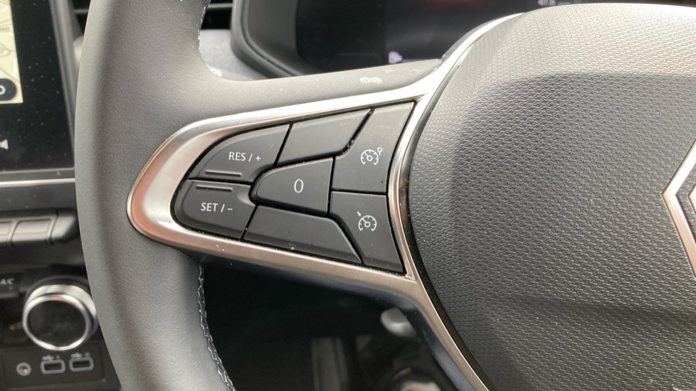 Renault Clio 1.0 TCe 90 Techno 5dr Petrol Hatchback - Image 25