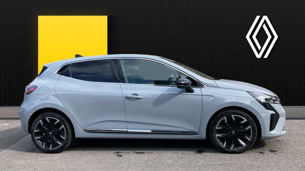 Renault Clio 1.0 TCe 90 Techno 5dr Petrol Hatchback - Image 5
