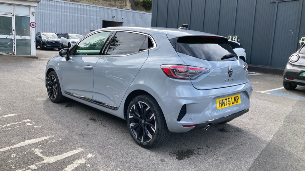 Renault Clio 1.0 TCe 90 Techno 5dr Petrol Hatchback - Image 17