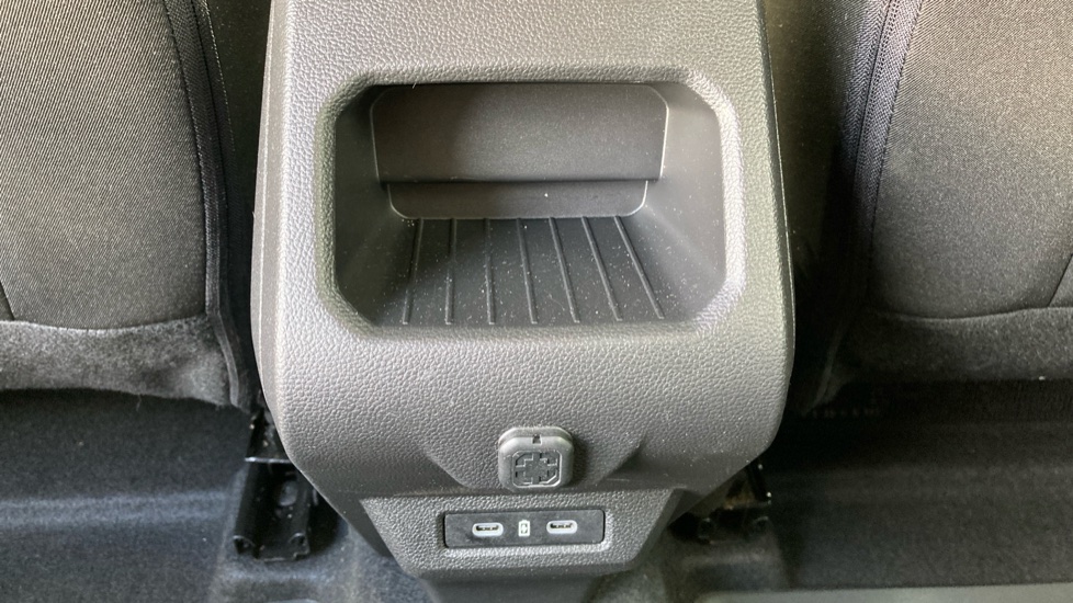 Dacia Duster 1.2 TCe 130 Extreme 5dr Petrol Estate - Image 21