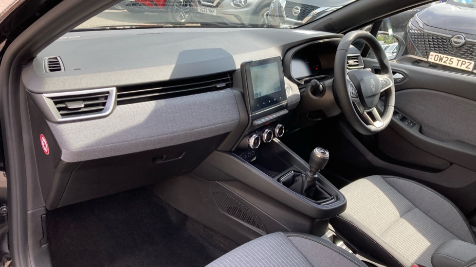 Renault Clio 1.0 TCe 90 Techno 5dr Petrol Hatchback - Image 9