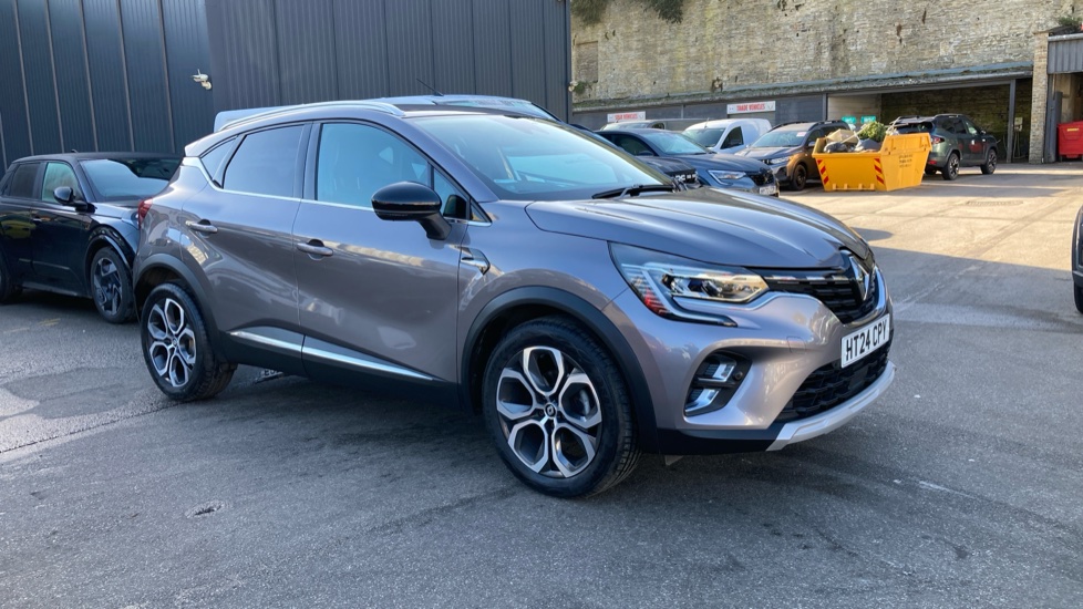 Renault Captur 1.0 TCE 90 Techno 5dr Petrol Hatchback - Image 8