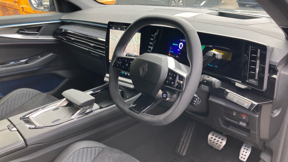 Renault Rafale E-Tech FHEV Techno Esprit Alpine 5dr Auto 4C Hybrid Estate - Image 11
