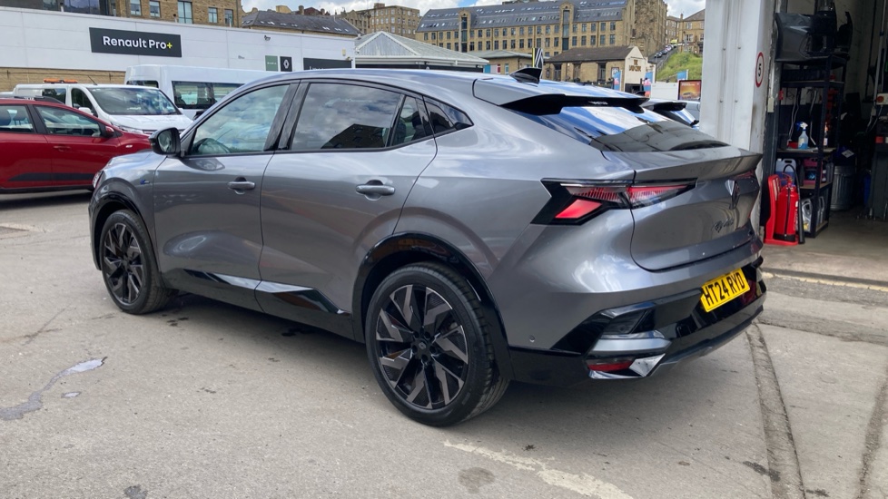 Renault Rafale E-Tech FHEV Techno Esprit Alpine 5dr Auto 4C Hybrid Estate - Image 17