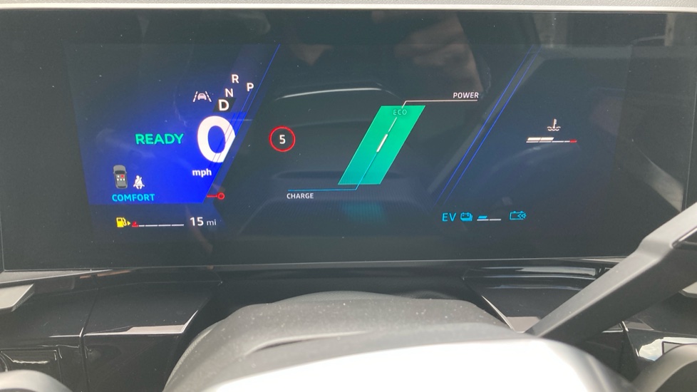 Renault Rafale E-Tech FHEV Techno Esprit Alpine 5dr Auto 4C Hybrid Estate - Image 18