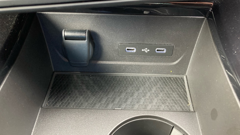 Renault Rafale E-Tech FHEV Techno Esprit Alpine 5dr Auto 4C Hybrid Estate - Image 24