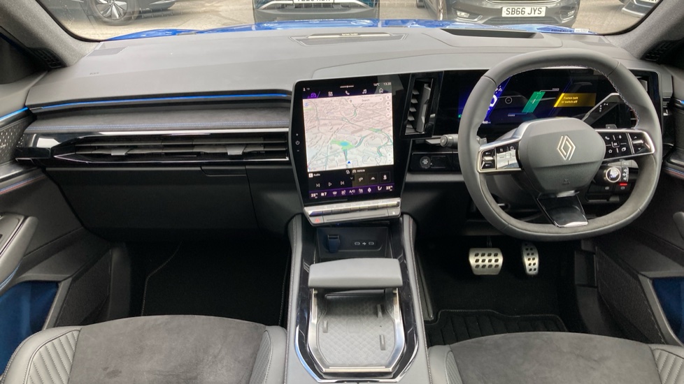 Renault Rafale E-Tech FHEV Iconic Esprit Alpine 5dr Auto 4C Hybrid Estate - Image 10