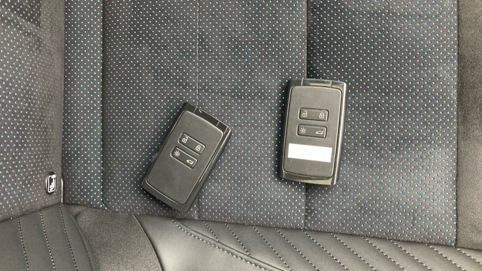 Renault Rafale E-Tech FHEV Iconic Esprit Alpine 5dr Auto 4C Hybrid Estate - Image 20