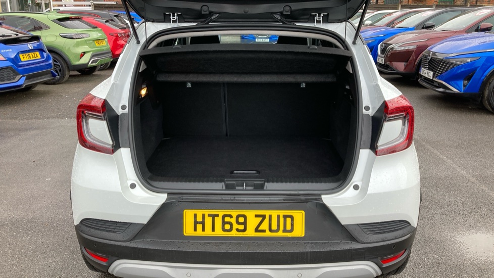 Renault Captur 1.0 TCE 100 Iconic 5dr Petrol Hatchback - Image 4