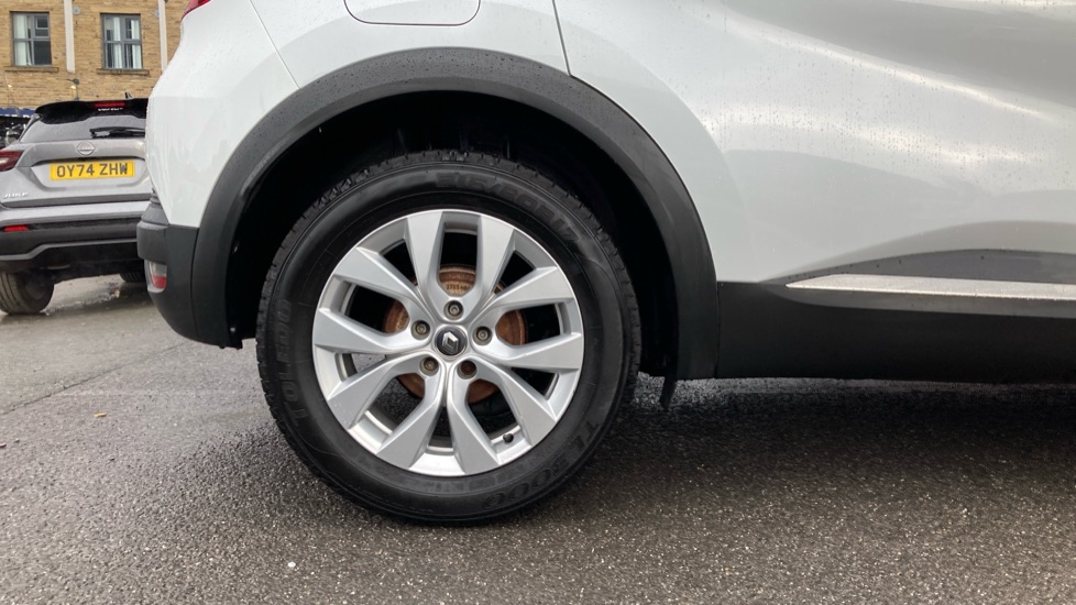 Renault Captur 1.0 TCE 100 Iconic 5dr Petrol Hatchback - Image 7
