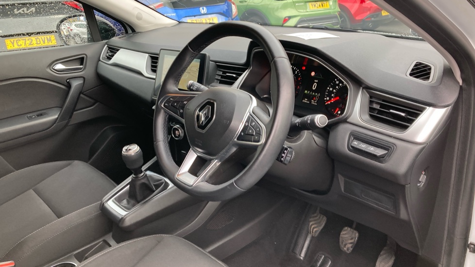 Renault Captur 1.0 TCE 100 Iconic 5dr Petrol Hatchback - Image 11