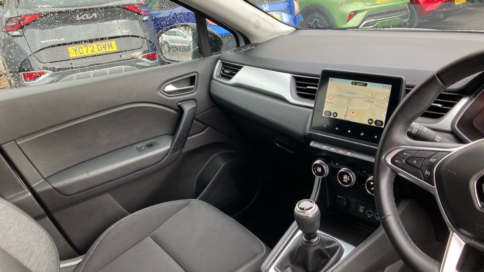 Renault Captur 1.0 TCE 100 Iconic 5dr Petrol Hatchback - Image 14