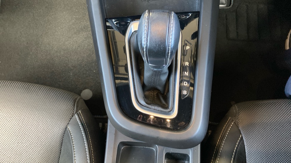 Renault Arkana 1.6 E-Tech full hybrid 145 Engineered 5dr Auto Hybrid Estate - Image 25