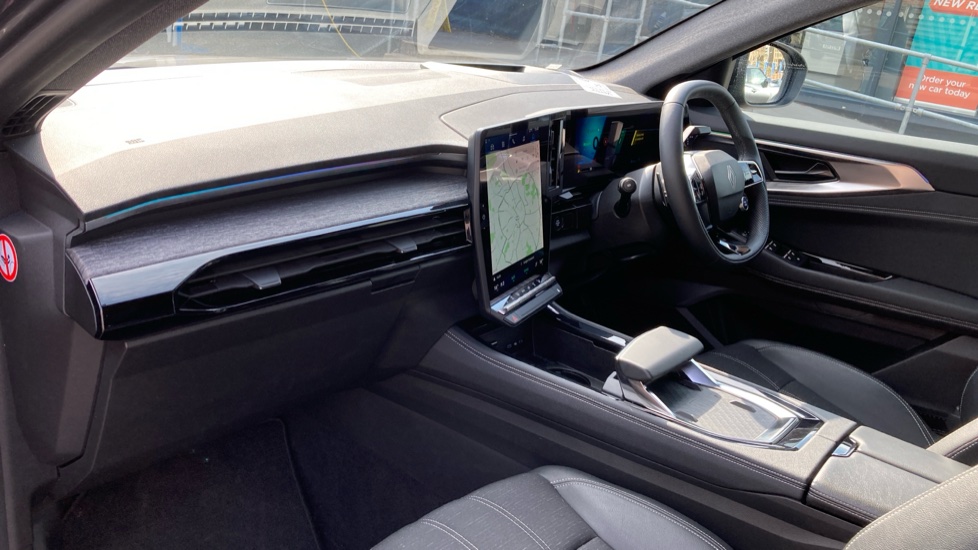 Renault Austral E-Tech Full Hybrid Techno 5dr Auto Hybrid Estate - Image 9