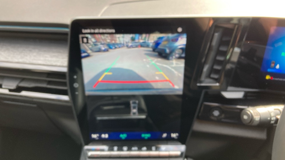 Renault Austral E-Tech Full Hybrid Techno 5dr Auto Hybrid Estate - Image 22