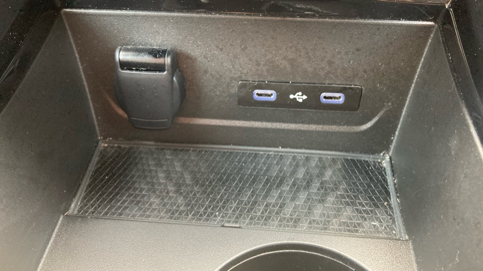 Renault Austral E-Tech Full Hybrid Techno 5dr Auto Hybrid Estate - Image 23