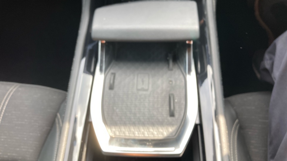 Renault Austral E-Tech Full Hybrid Techno 5dr Auto Hybrid Estate - Image 29