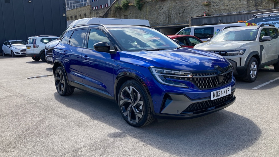 Renault Austral E-Tech FHEV Techno Esprit Alpine 5dr Auto Hybrid Estate - Image 8